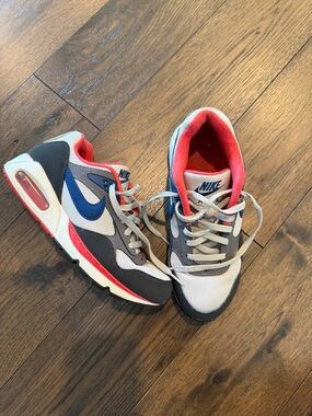 Nike Women’s Sneakers in Blue, Gray, White and Coral